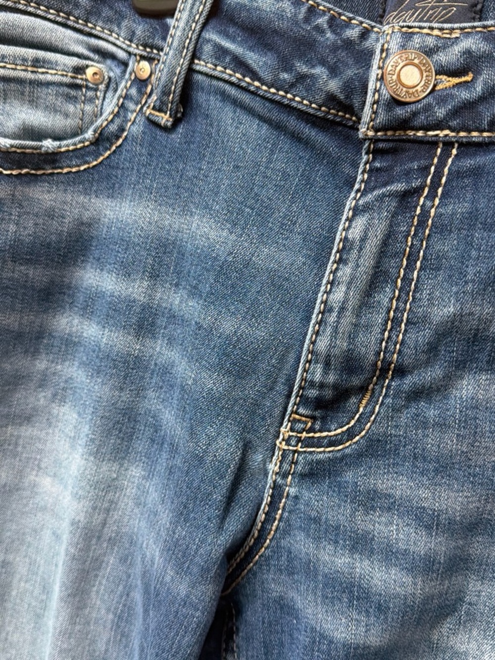 DAYTRIP Bootcut Jeans - Picture 3 of 5